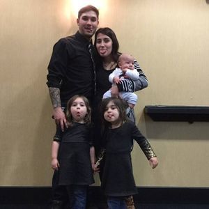 Meet your Posher, Kricket